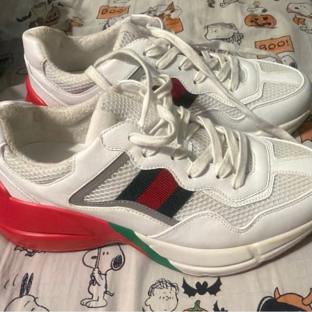 Gucci White Sneakers with Red and Green Accents Uk 7,5 us men 8-8,5 or women 10